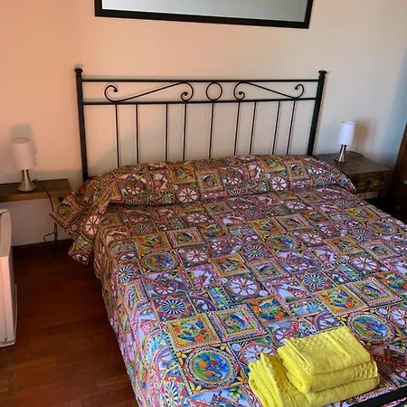 Le Decime Habitación en casa particular