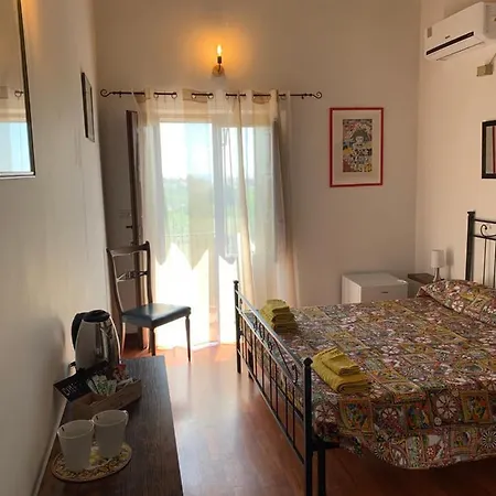 Le Decime Homestay Mascali