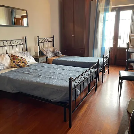 Δωμάτια σε οικογενειακή κατοικία Le Decime *