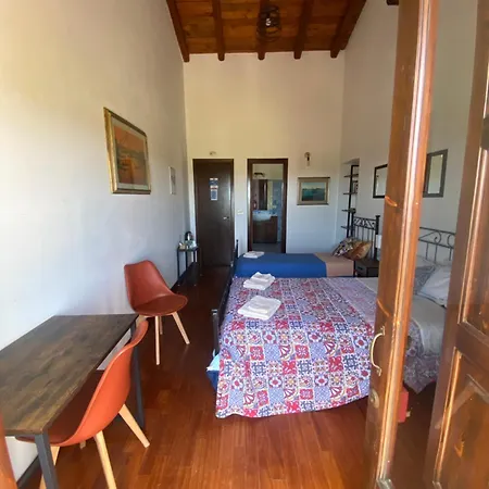 Le Decime Homestay *