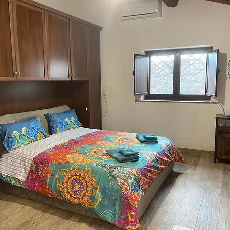 Le Decime Homestay Mascali
